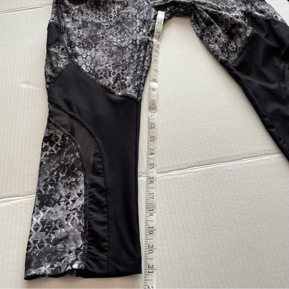 Avia Pull on Activewear Capri/Leggings Sz L - Picture 7 of 7